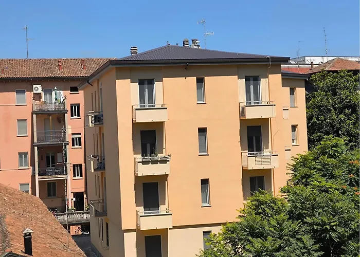 Lab42 City & San Matteo Apartment - 2 Bedrooms